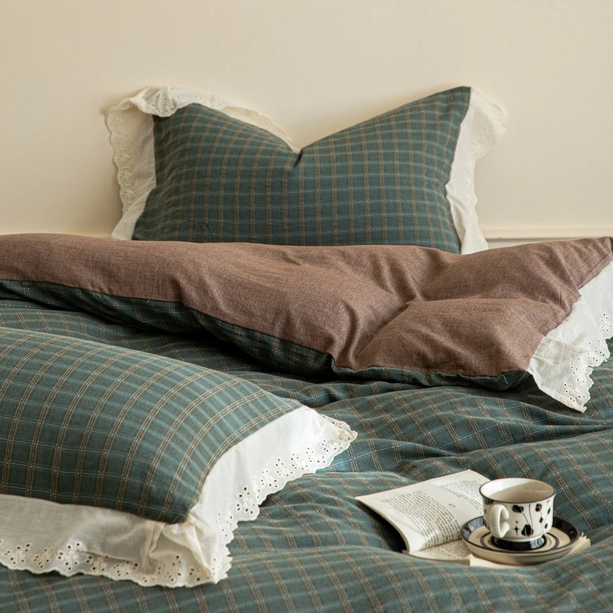 Bedding Set Soft Flannel Reversible Check Lace Trim