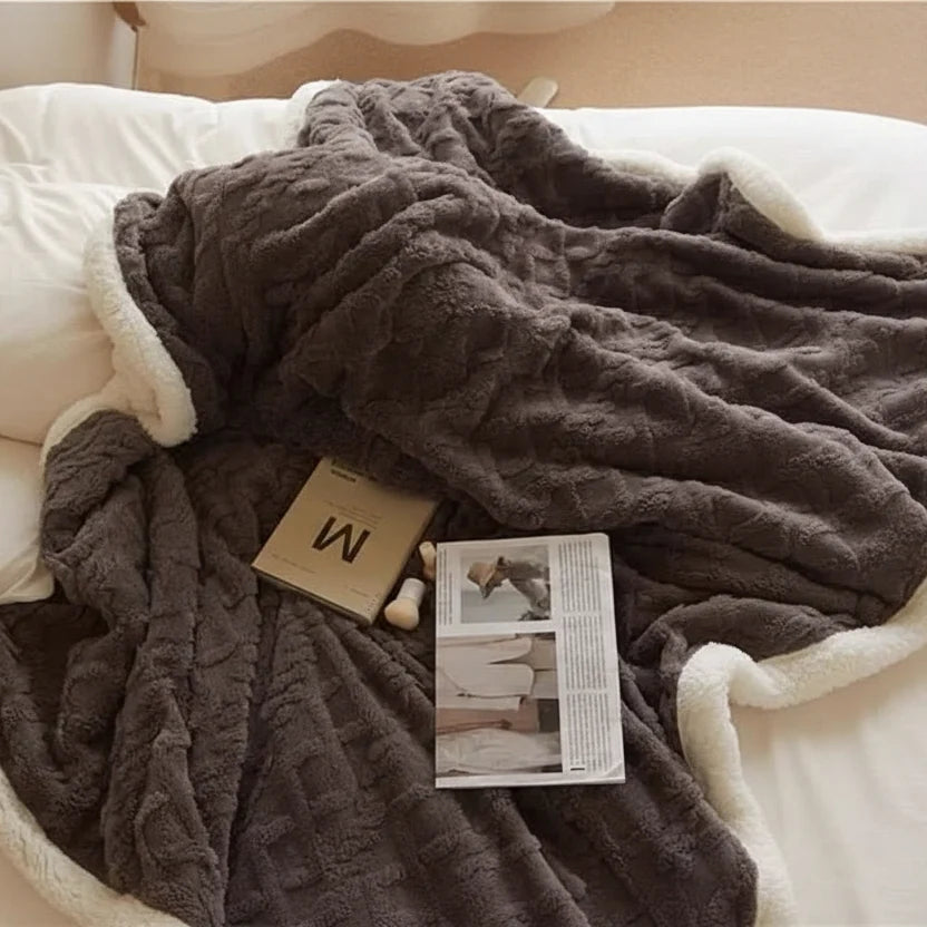 Blanket Double-Sided Lambswool Blend Machine-Washable Waterproof
