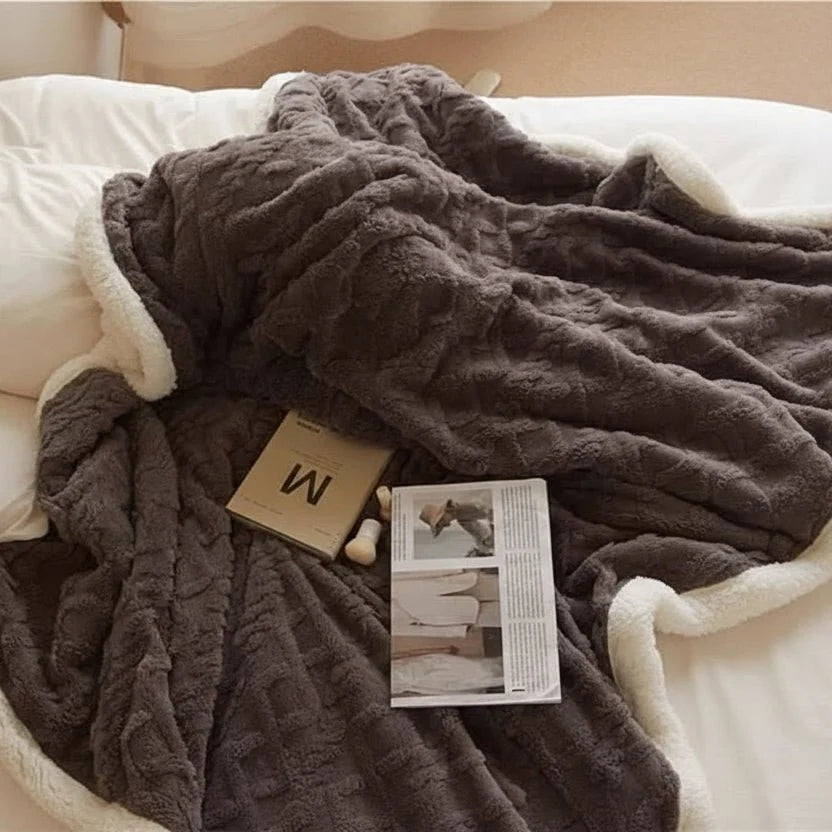 Blanket Double-Sided Lambswool Blend Machine-Washable Waterproof