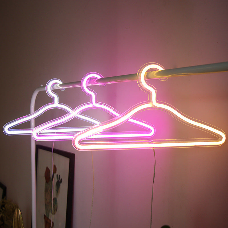Clothes Hanger LED Rechargeable 10-Hour