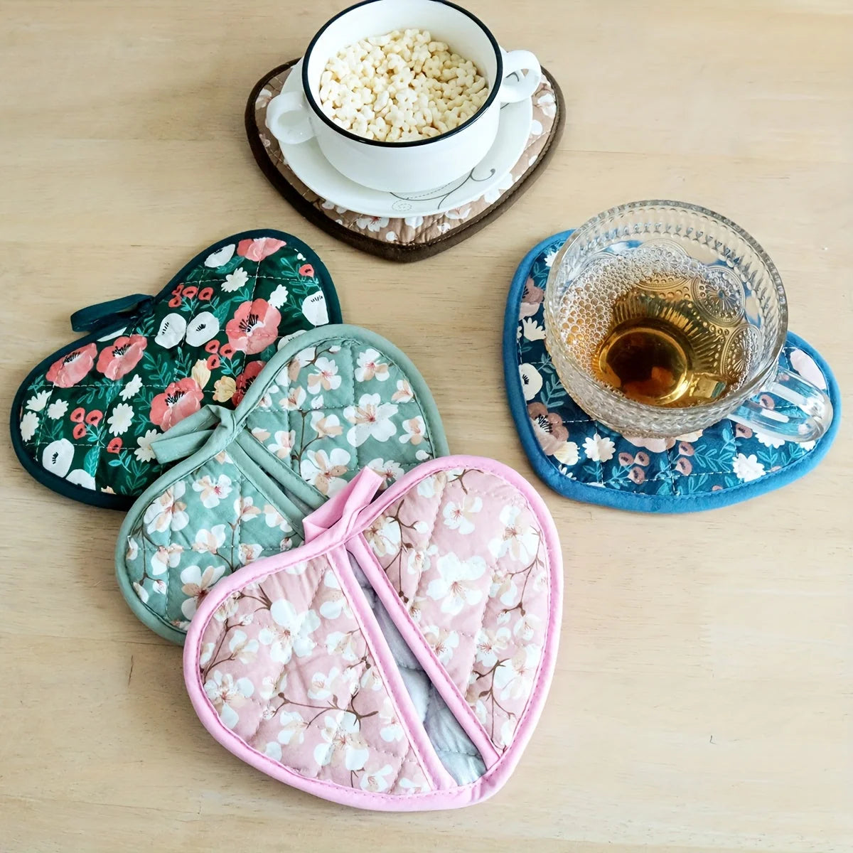 Pot Holder Set Heat Resistant Heart Shaped 2 Pieces