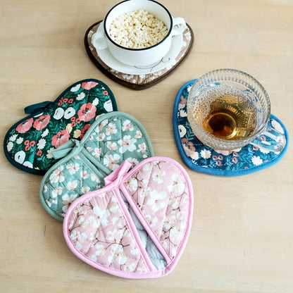 Pot Holder Set Heat Resistant Heart Shaped 2 Pieces