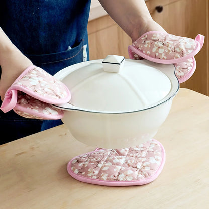 Pot Holder Set Heat Resistant Heart Shaped 2 Pieces