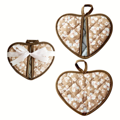 Pot Holder Set Heat Resistant Heart Shaped 2 Pieces