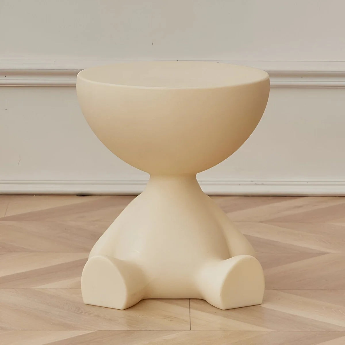 Round Coffee Table Lightweight Durable Plastic Compact Design