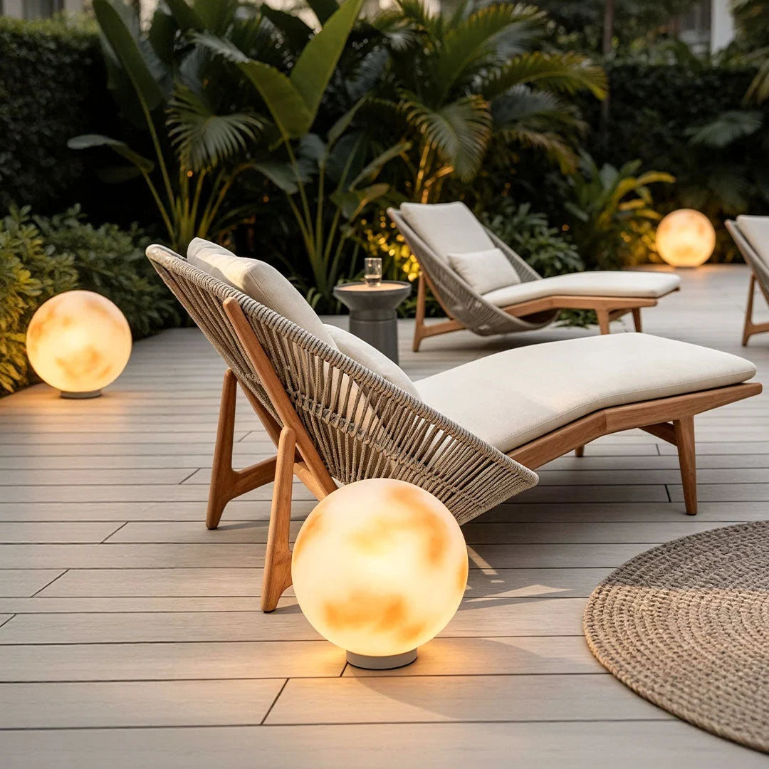 Solar Pillar Light Solar-Powered Automatic Three Color Temperatures IP65