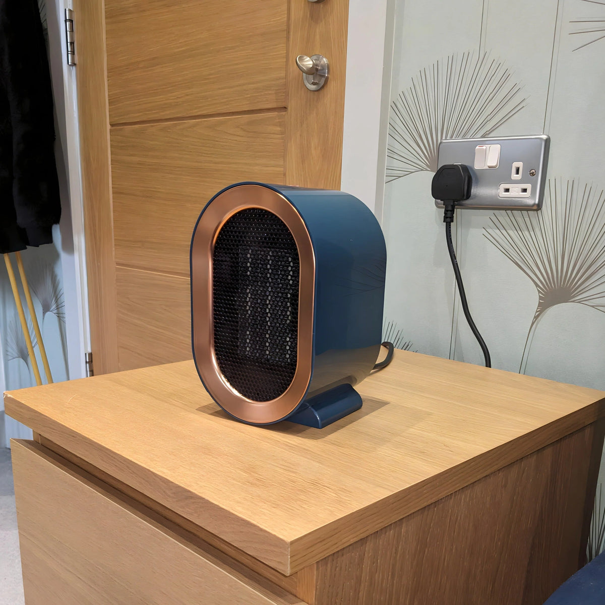 Space Heater Compact Ceramic Fast Even Heat