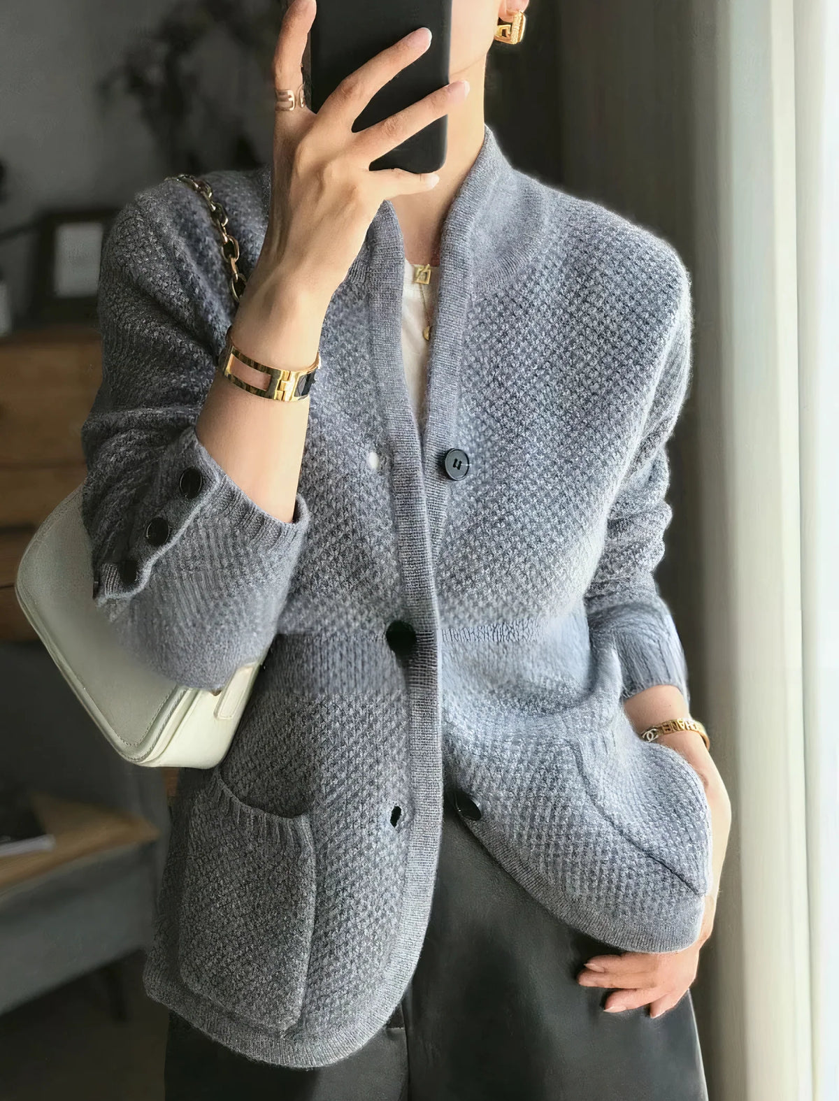 Women's Cardigan 100% Cashmere Lightweight Slim Fit	Button Front